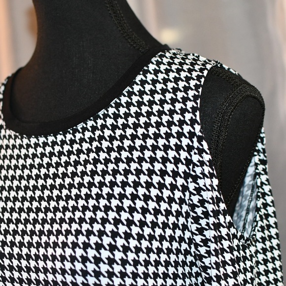Michael Kors Houndstooth Cut Out Shoulder Dress Size Small - Picture 5 of 10